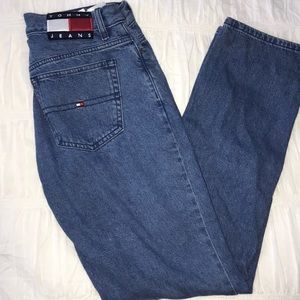 Tommy Hilfiger High Waisted Jeans - size 27
